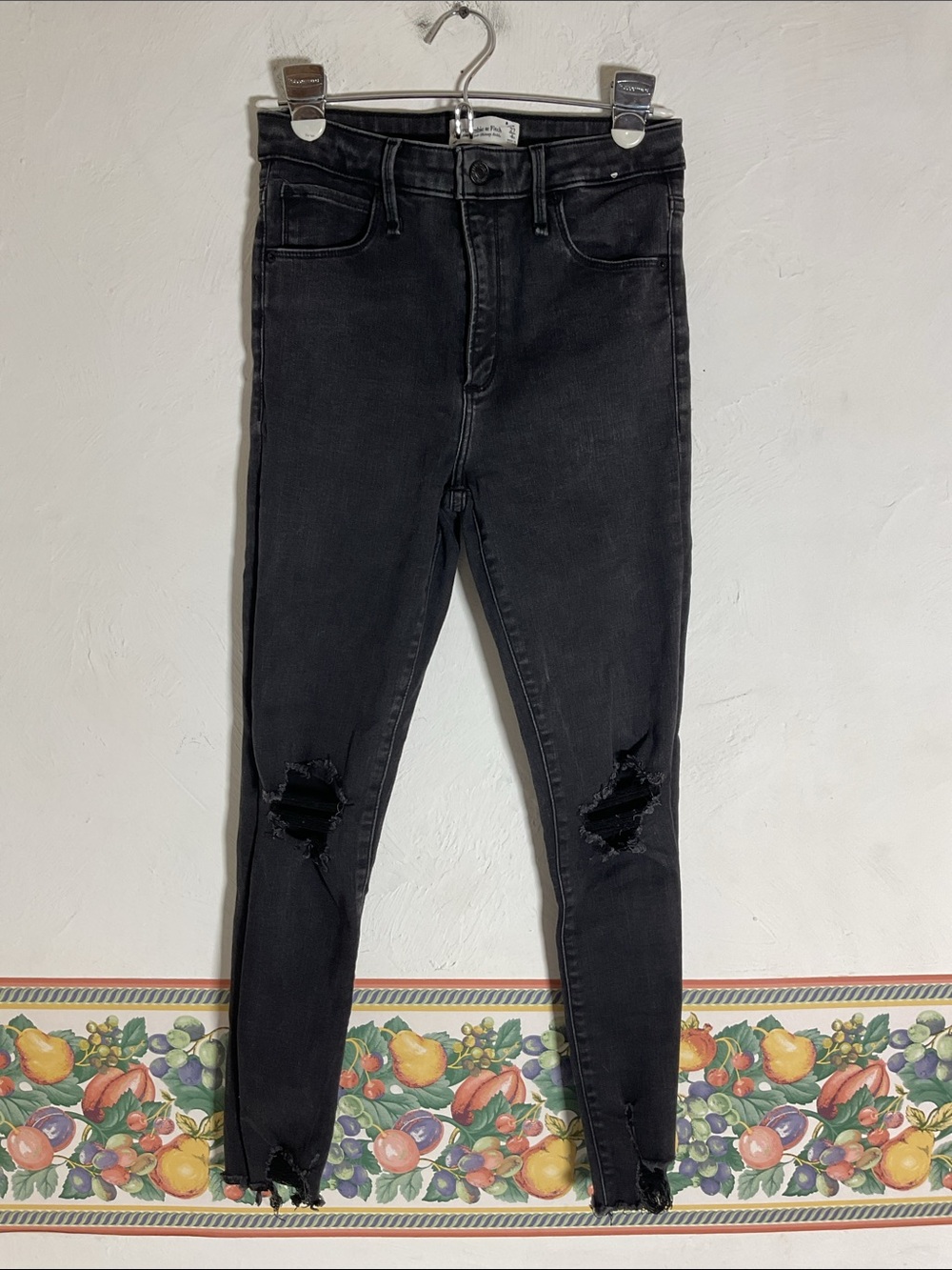 Abercrombie High Rise Super Skinny Ankle Jeans Fray Hem Distressed Black Sz 27/4